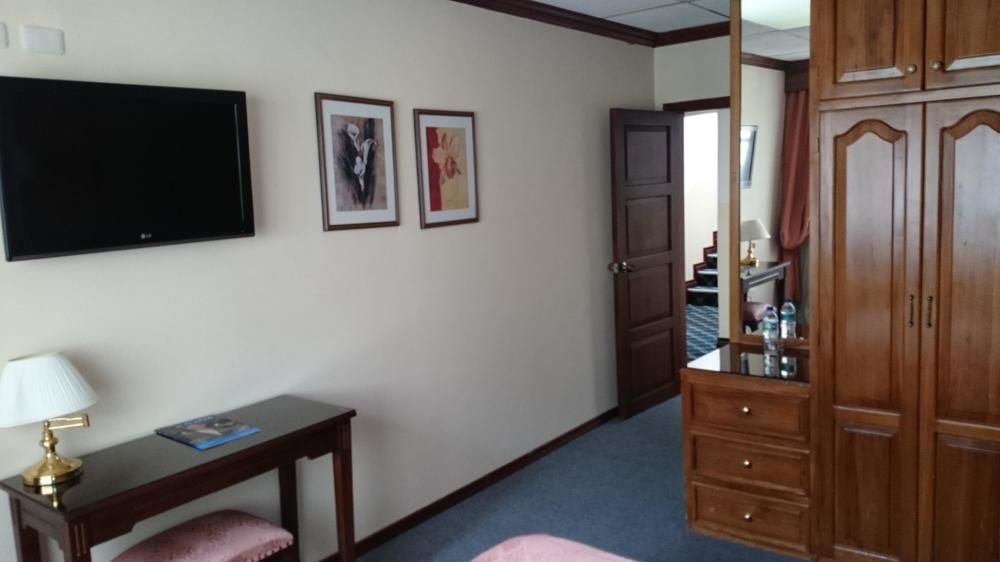 Hotel Florida Ambato Exterior photo