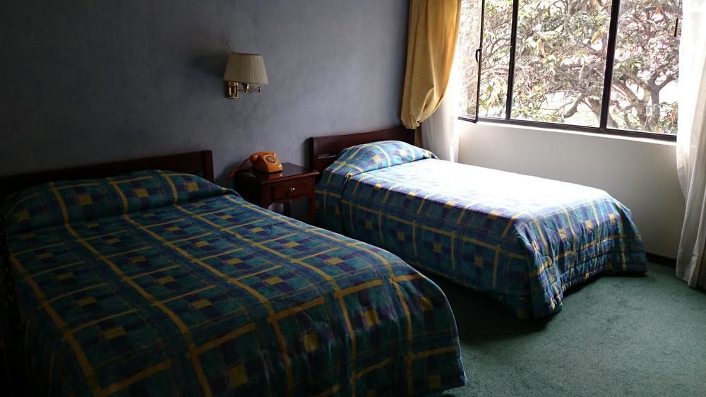 Hotel Florida Ambato Exterior photo